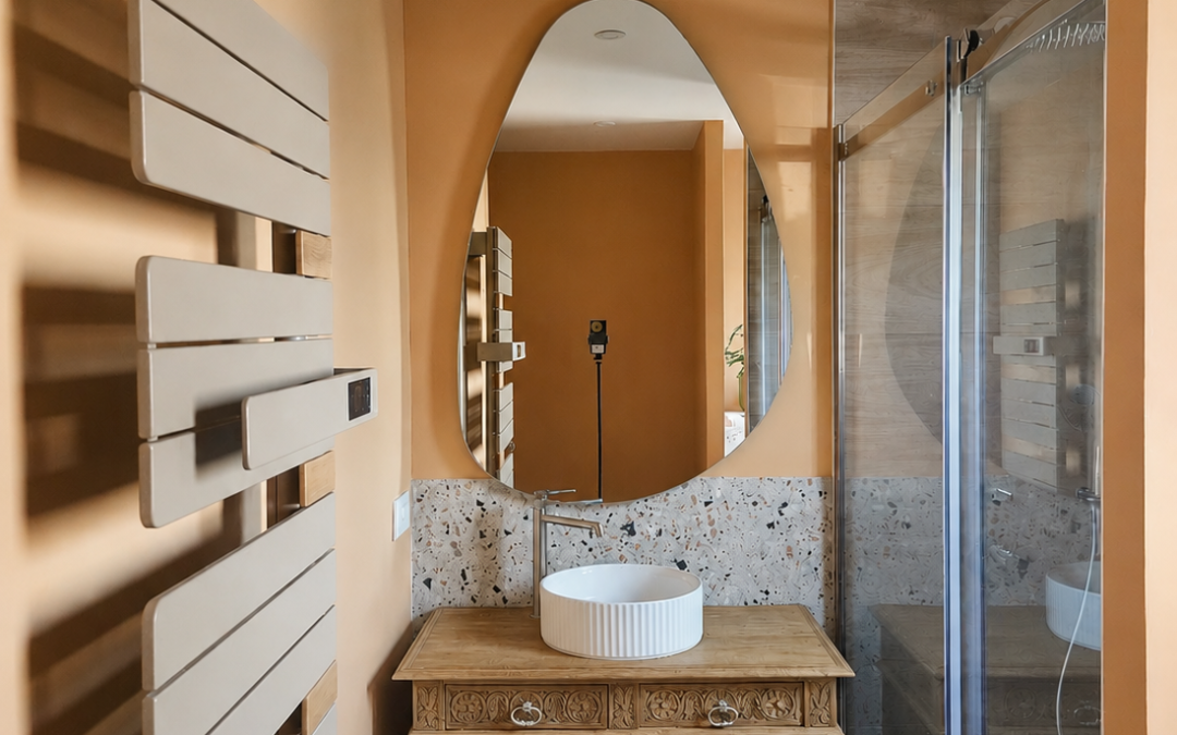 Un meuble breton ancien transformé en meuble de salle de bain